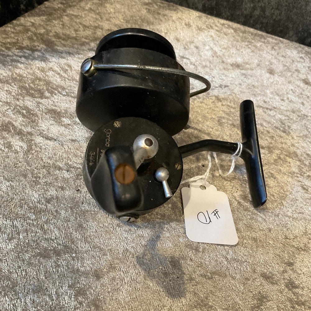 Vintage Garcia Mitchell 304 Spinning Reel (SN 2383154), Made in France